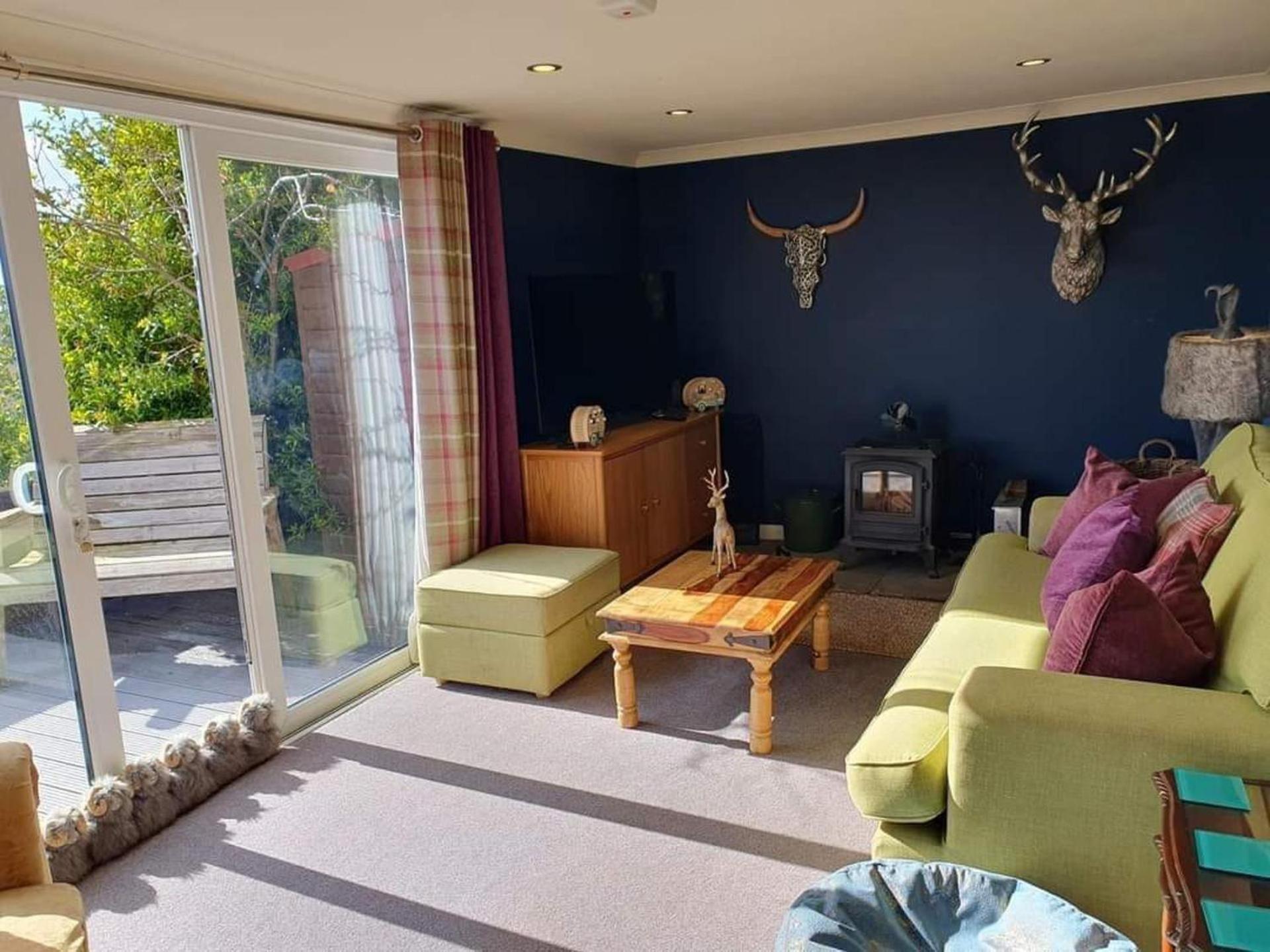 Detached Seaview In Chalet